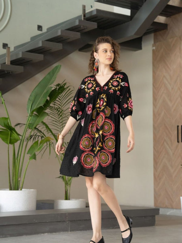 Chic Black Embroidered Cotton Midi Dress with V-Neck & Elbow Sleeves