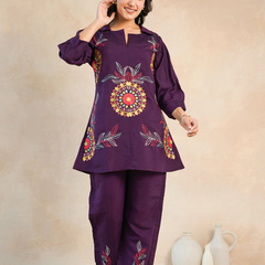 Graceful Purple Floral Embroidered Kurta with Pants