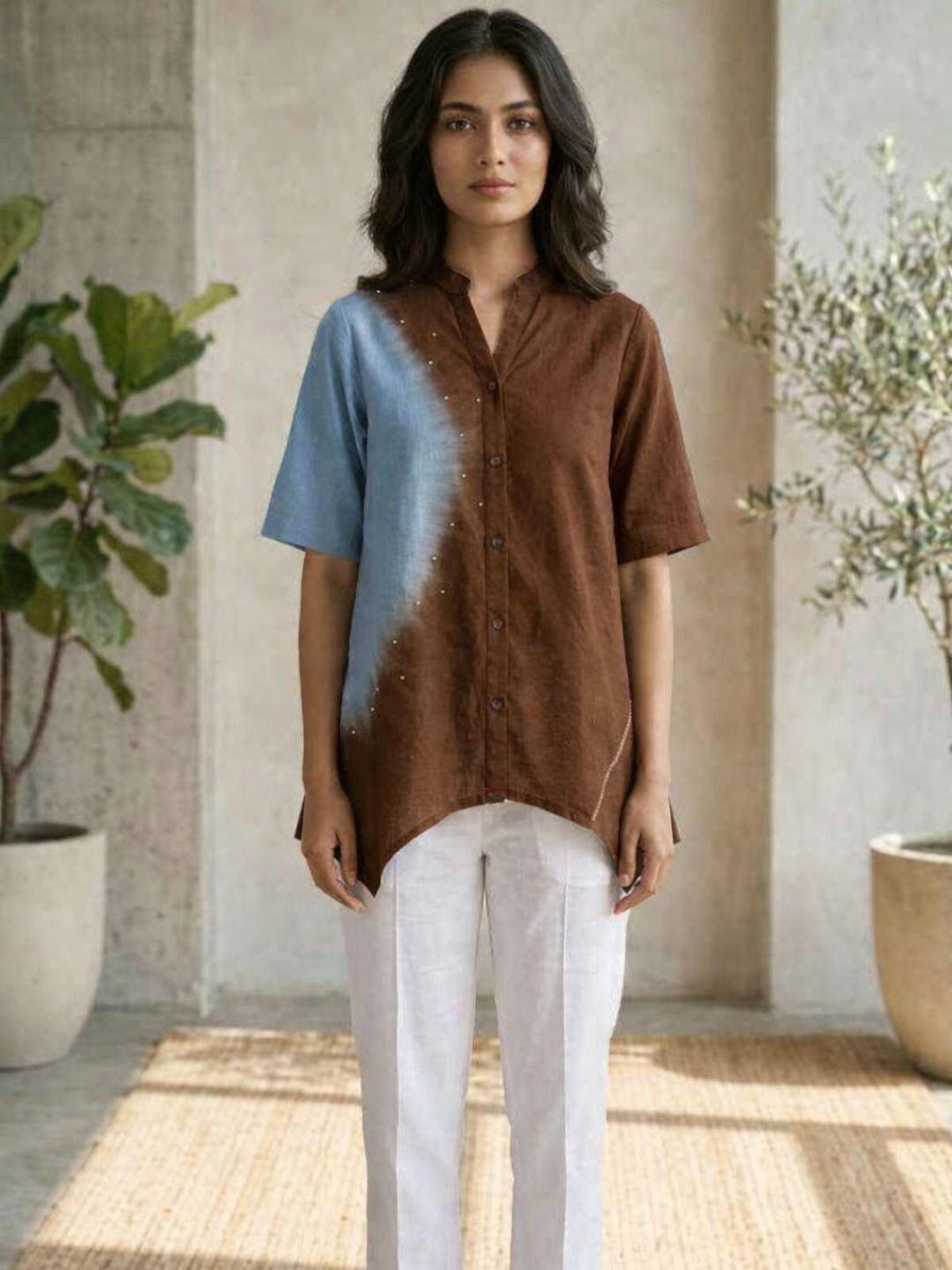 Trendy Ombre Dyed High-Low Tunic Top with Mandarin Collar & Short Sleeves