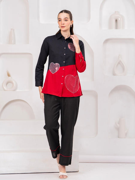 Trendy Black Red Color Block Heart Design Shirt