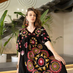 Chic Black Embroidered Cotton Midi Dress with V-Neck & Elbow Sleeves