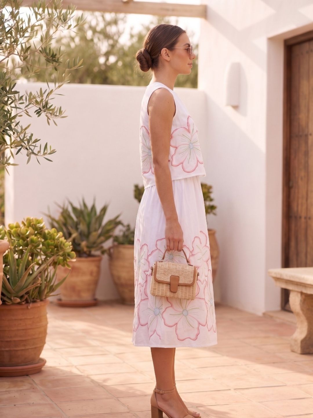 Elegant Blush Blossom Printed Sleeveless Layered Midi Dress