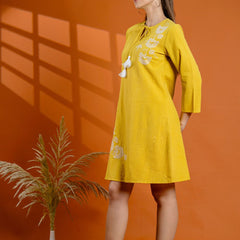 Stylish Floral Printed A-Line Midi Dress with Tassel Tie-Up Neck & 3/4 Sleeves