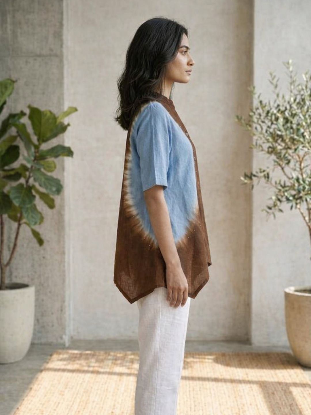Trendy Ombre Dyed High-Low Tunic Top with Mandarin Collar & Short Sleeves