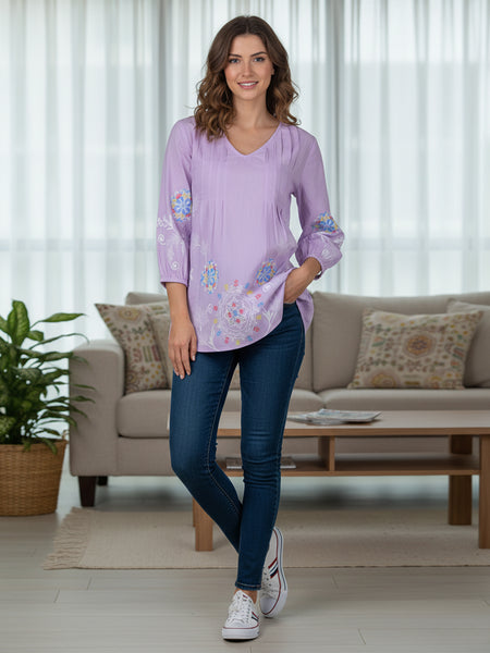 Elegant Lavender Top Featuring Delicate Multicolor Motifs