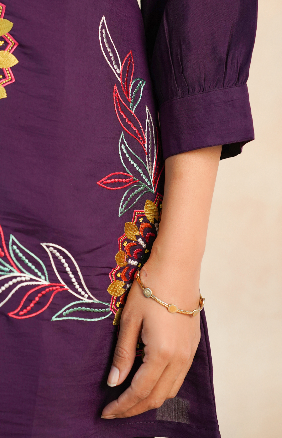 Graceful Purple Floral Embroidered Kurta with Pants