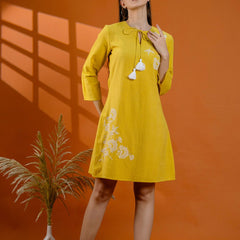 Stylish Floral Printed A-Line Midi Dress with Tassel Tie-Up Neck & 3/4 Sleeves