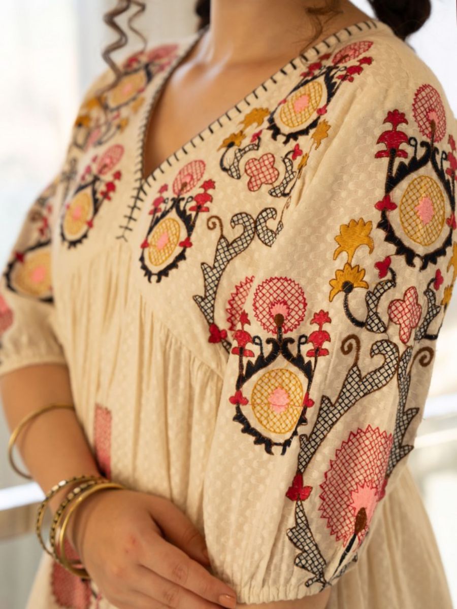 Elegant Cream Cotton Midi Dress with Embroidered Detail & V-Neckline