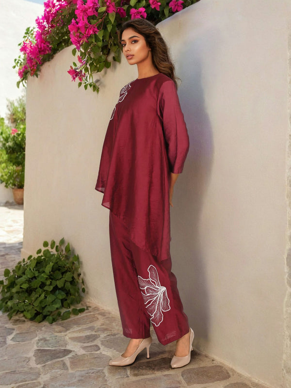 Red Embroidered Viscose Kaftan Co-ord Set with Round Neck