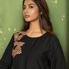 Black Embroidered Viscose Midi Dress with Round Neck
