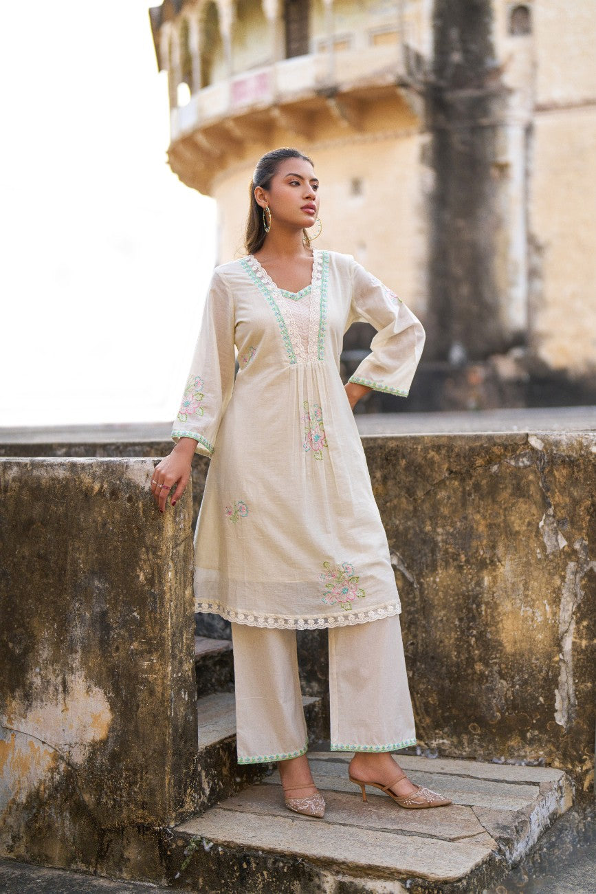 Graceful Cream Handcrafted Floral Embroidery Luxury Kurta Set