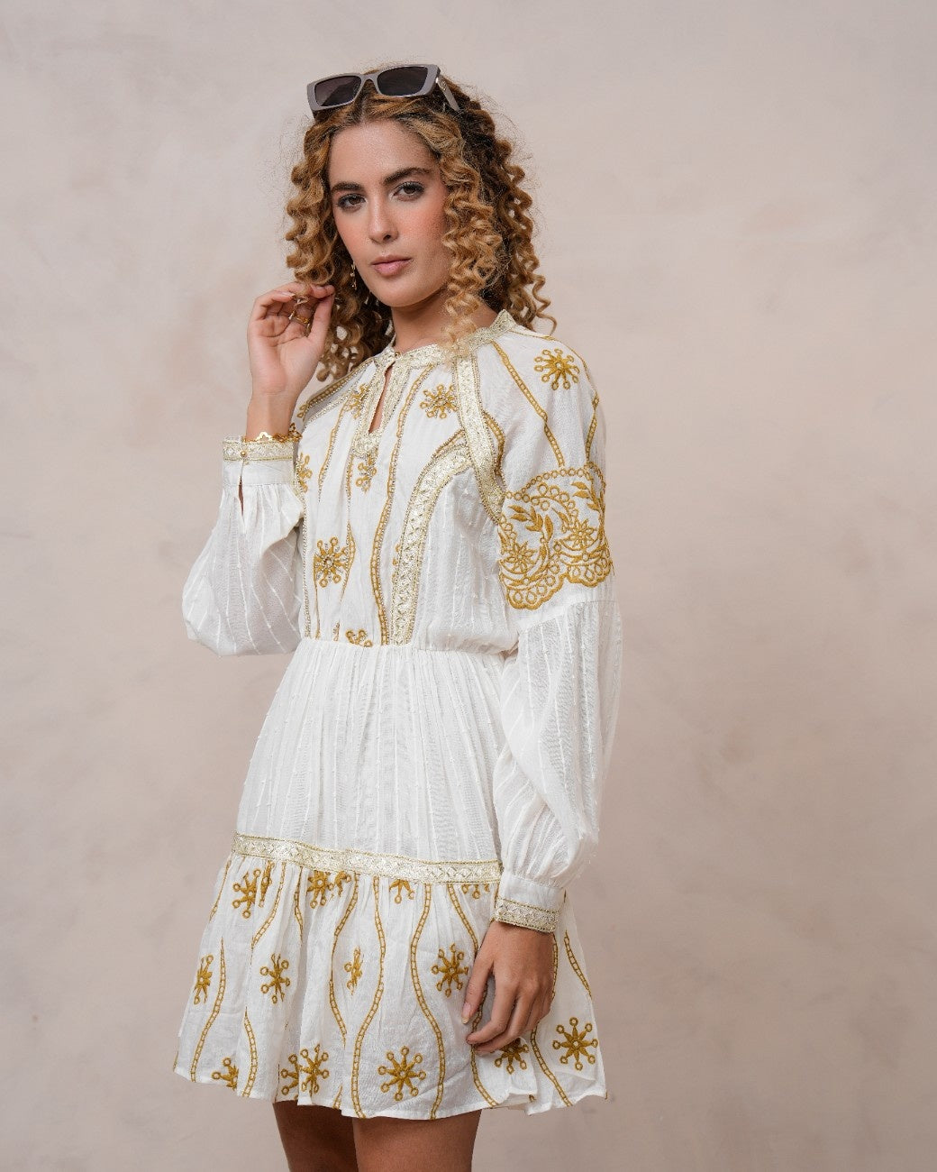 Women’s Off White Cotton Embroidered Midi Dress