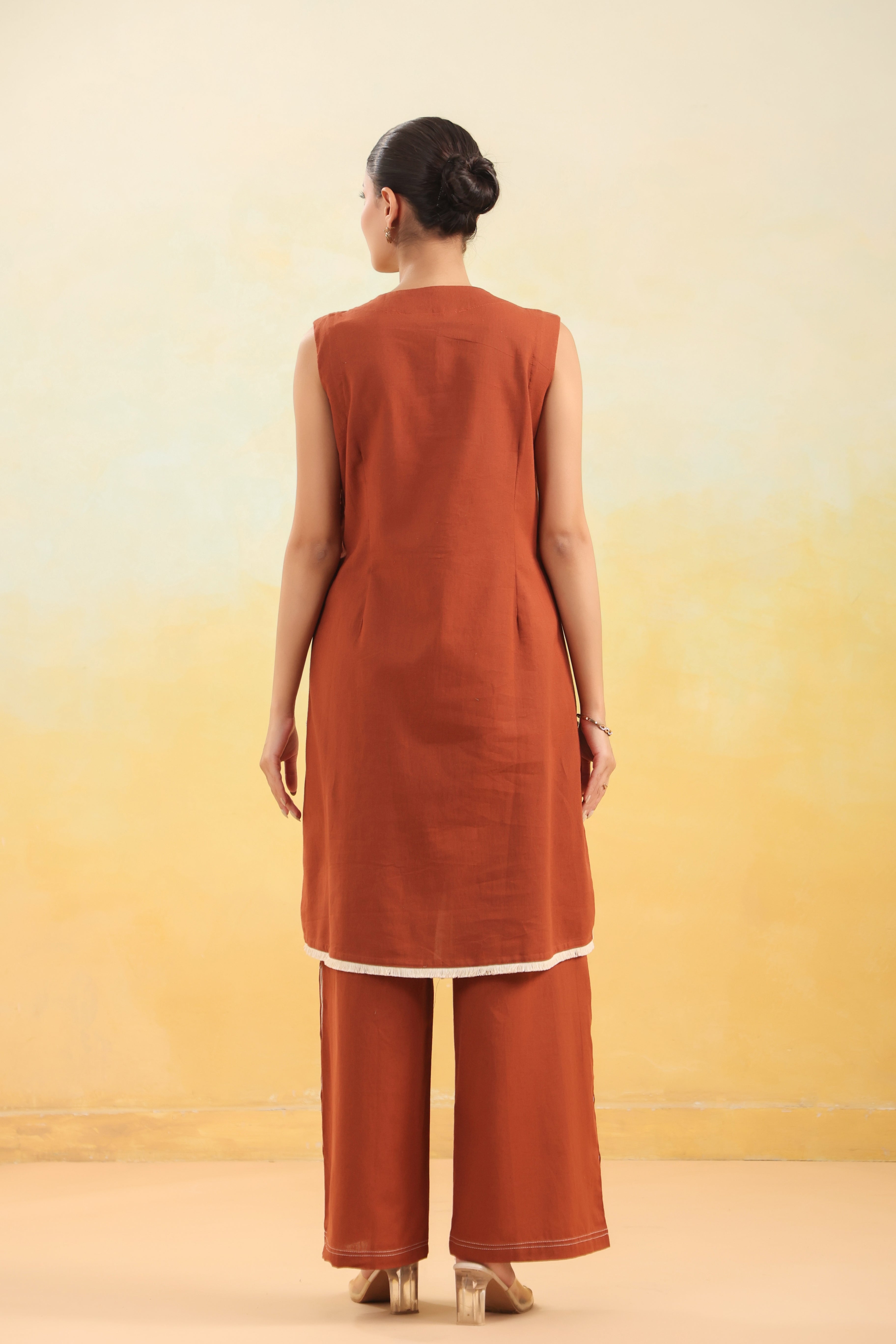 Women Rust Brown & White Colorblock Sleeveless Co-ord Set