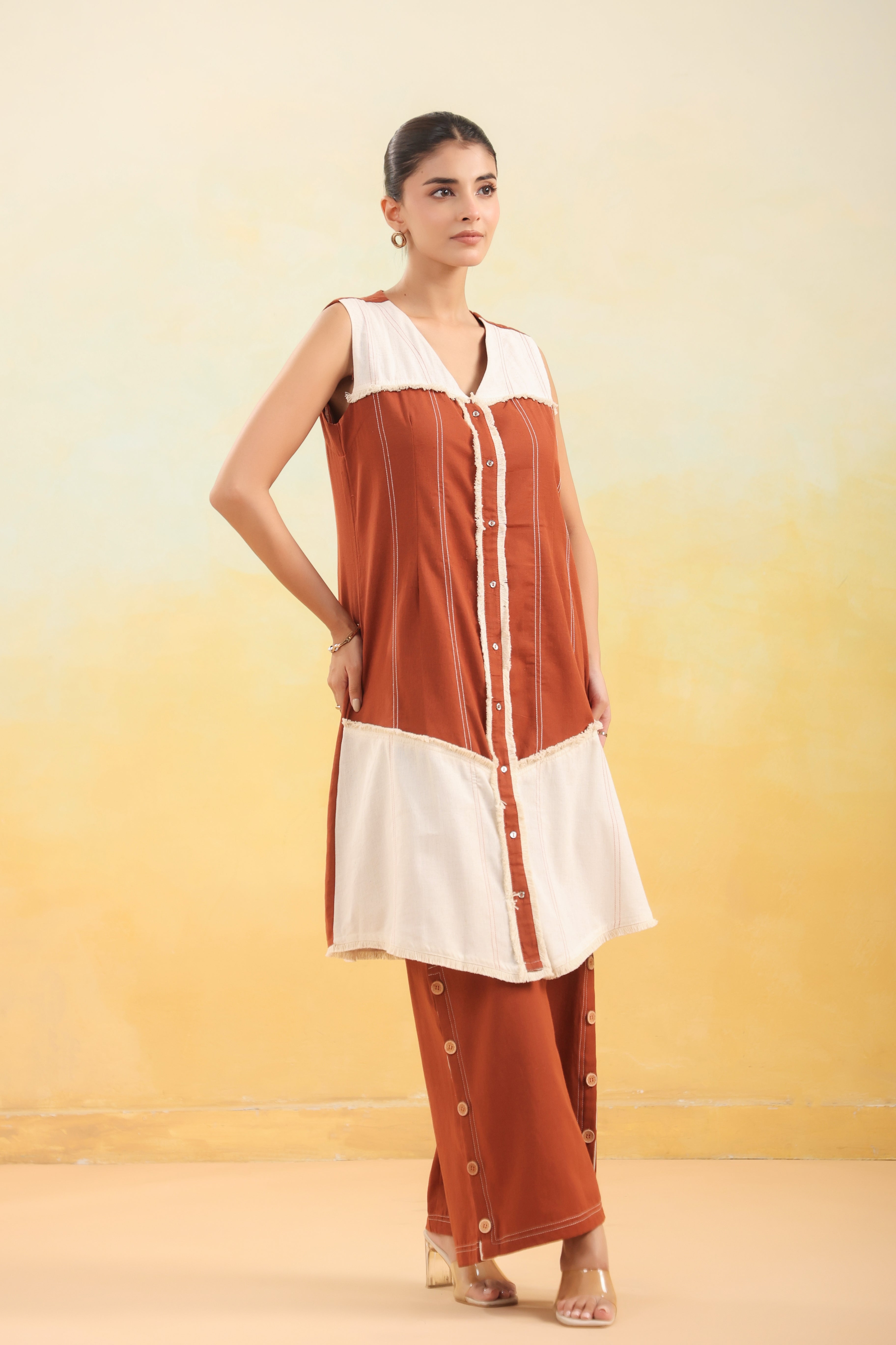 Women Rust Brown & White Colorblock Sleeveless Co-ord Set