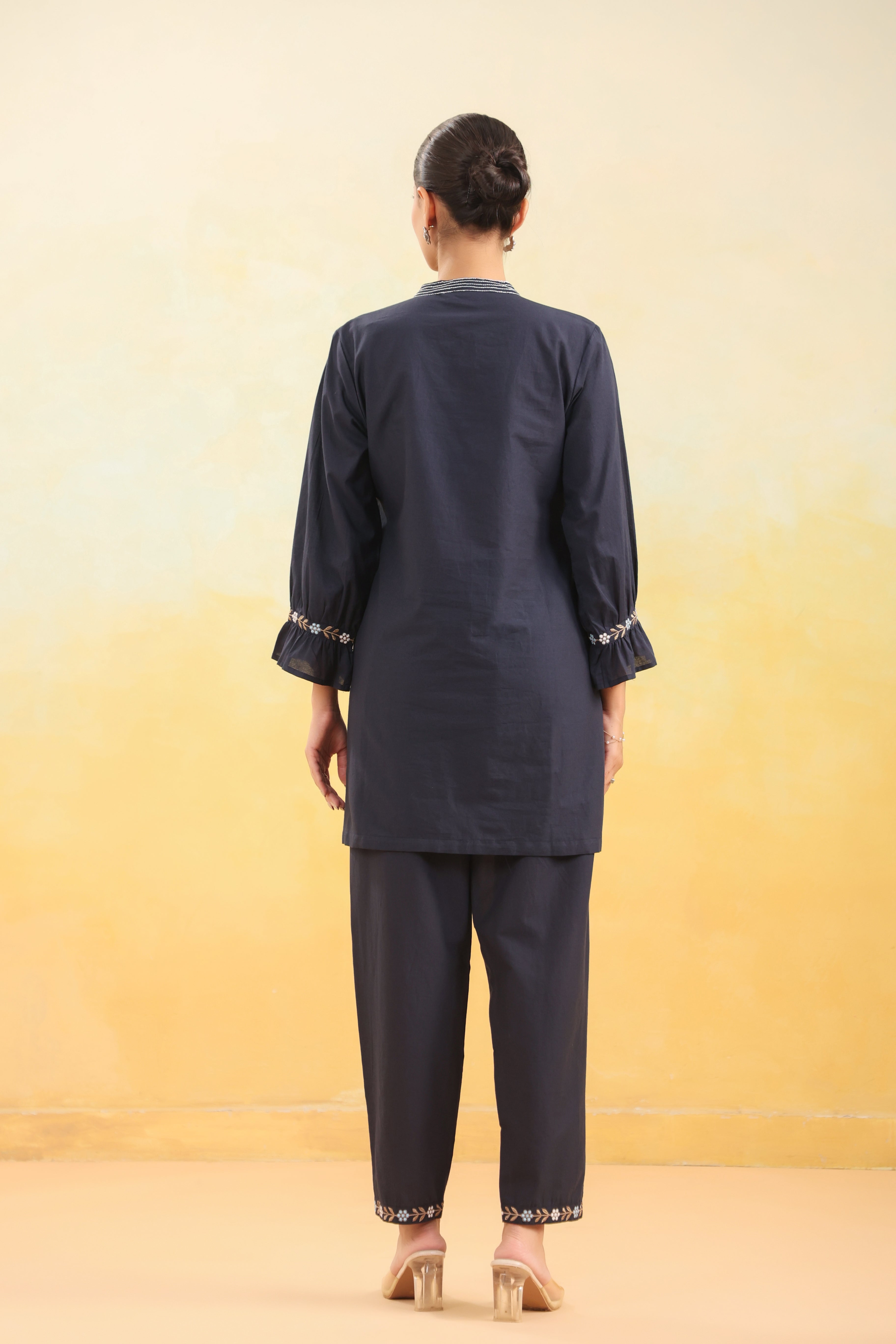 Women Navy Blue Floral Embroidered Straight Kurta Co-ord Set