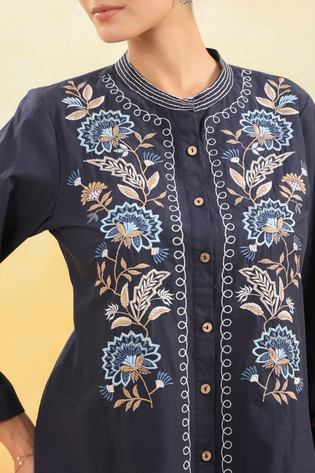 Women Navy Blue Floral Embroidered Straight Kurta Co-ord Set