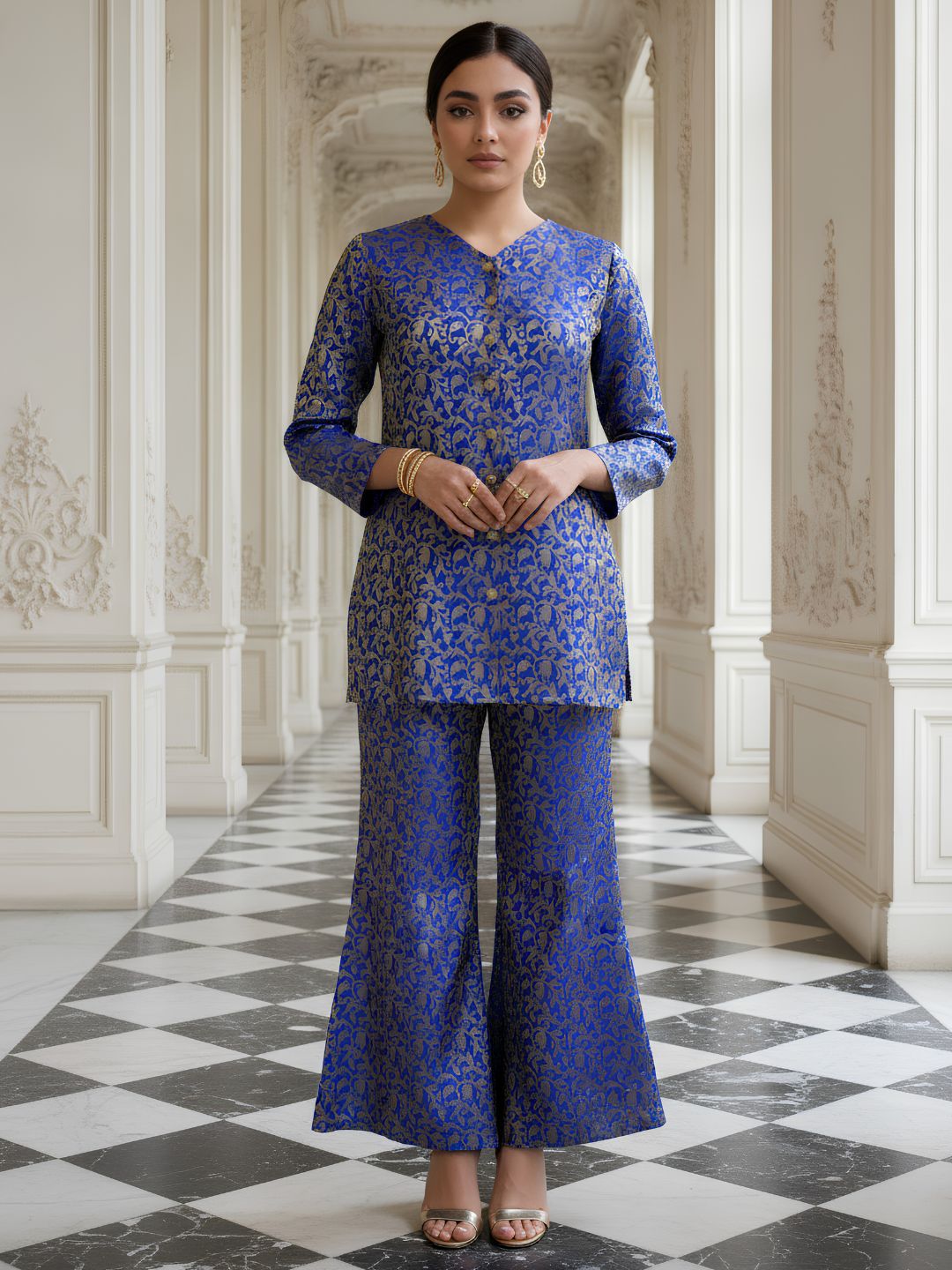 Elegant Blue Ethnic Co-Ord with Golden Weaving