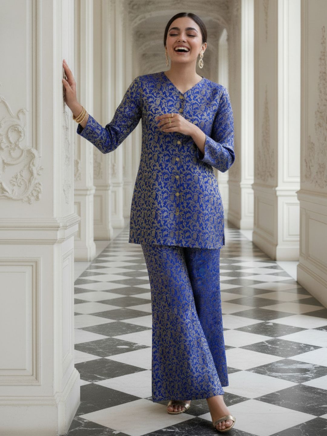 Elegant Blue Ethnic Co-Ord with Golden Weaving